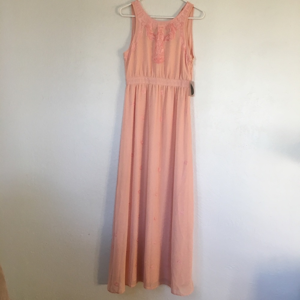 Long Dress with Embroidered Detail